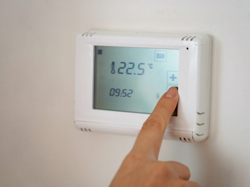 Thermostat vs. Heating: What Works Best in HVAC?