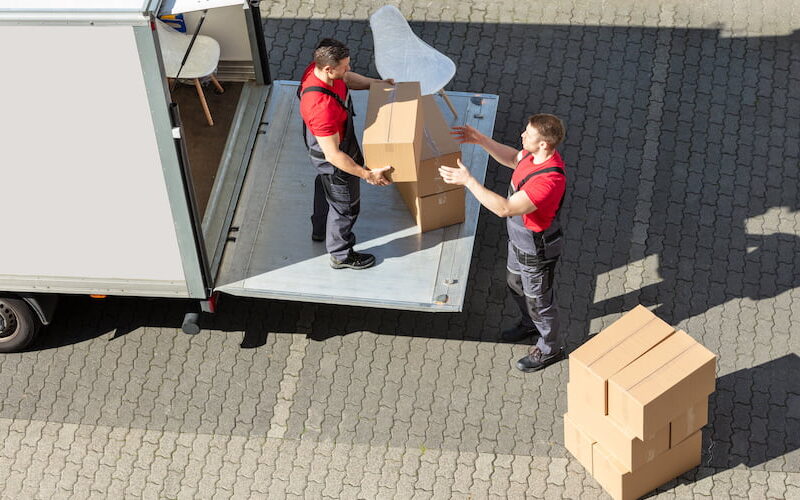 How to Choose Reliable Movers and Avoid Expensive Scams