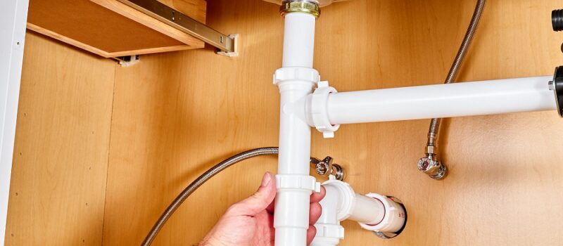 Plumbing: A Practical Guide to Systems, Services, and Smart Maintenance