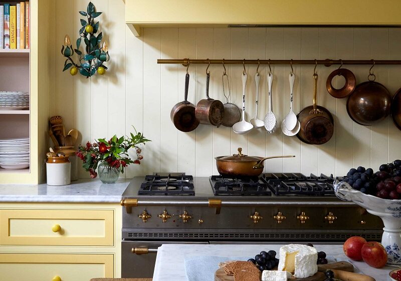 Essential Kitchen Tools Every Beginner Home Cook Should Own